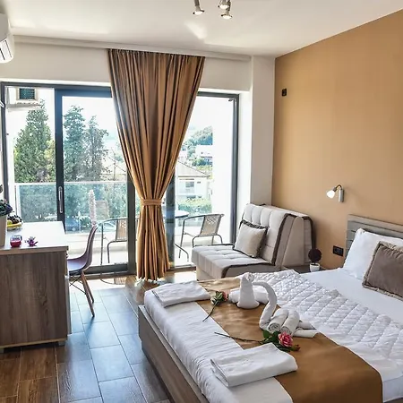 Hotel Lajka Luxury Ulcinj Exterior photo