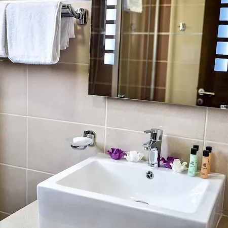 Hotel Lajka Luxury Ulcinj Exterior photo