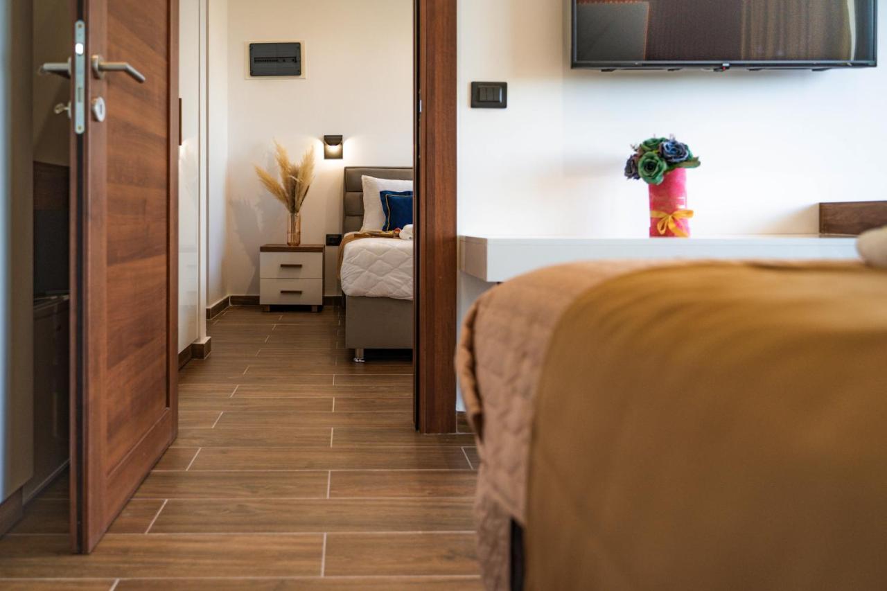 Lajka Luxury Hotel 4*