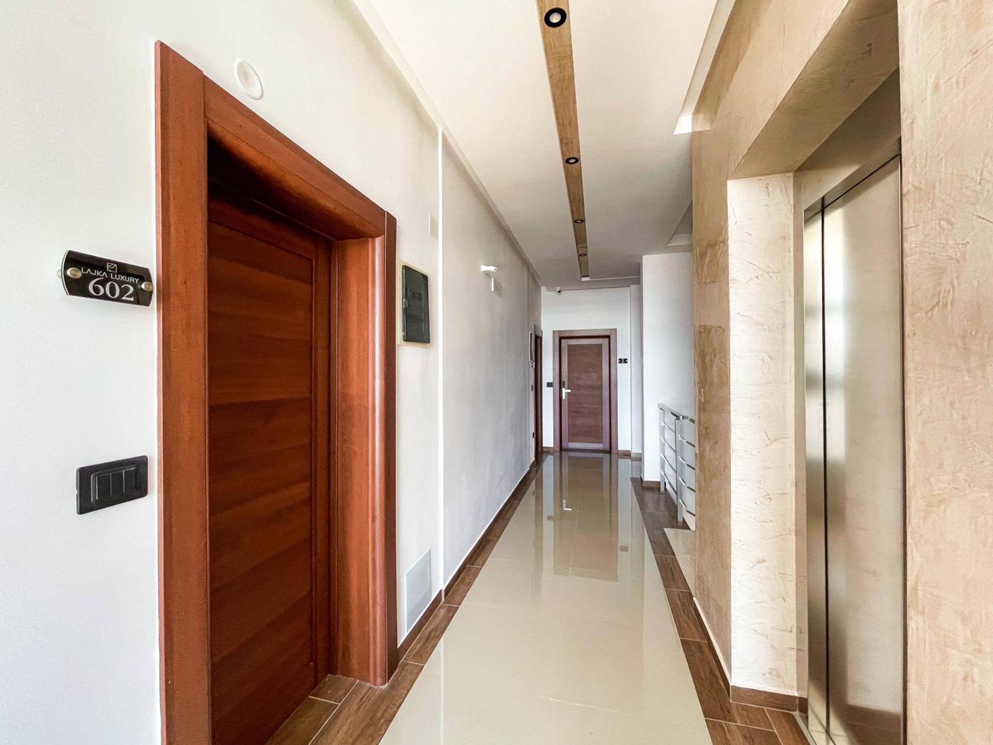 Lajka Luxury Hotel 4*